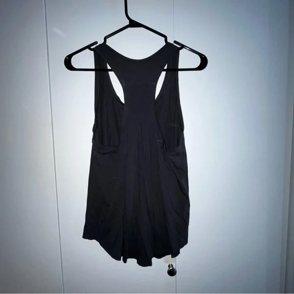 Love Tank - Picture 2 of 4